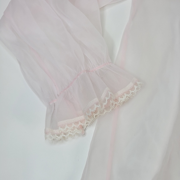 Vanity Fair Vintage Soft Pink Sheer Open Duster Rober, Floral Applique, EUC, szS - Picture 4 of 9